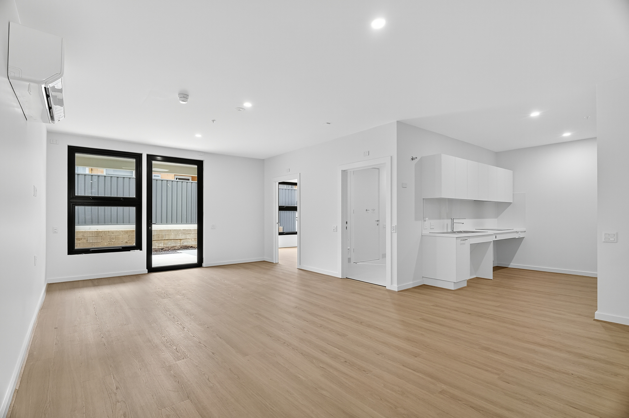 Flawless 5-Star HPS Villas in Adelaide’s Heart! — Home image 13