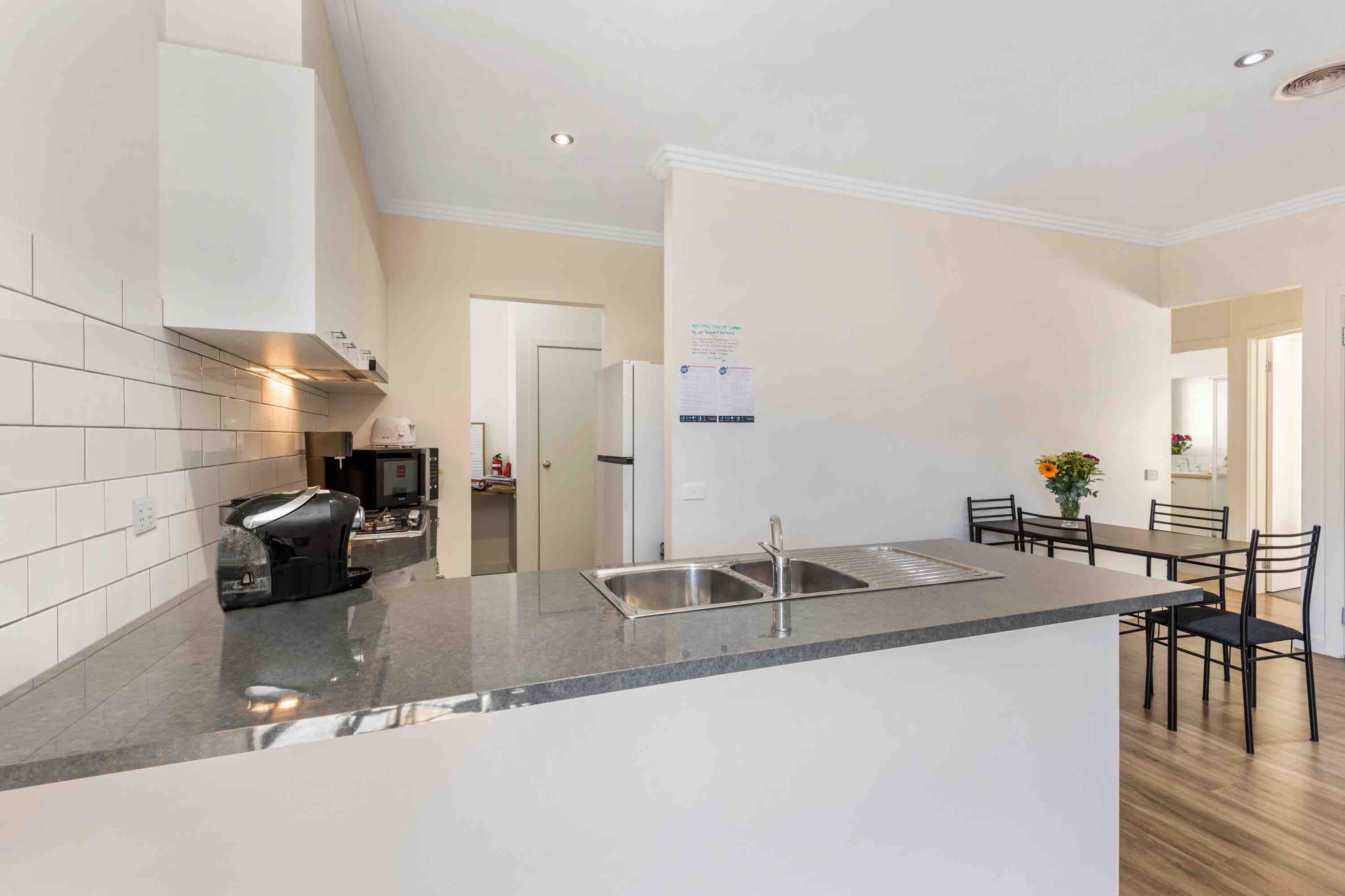 SIL Unit in Strathdale — Home image 2