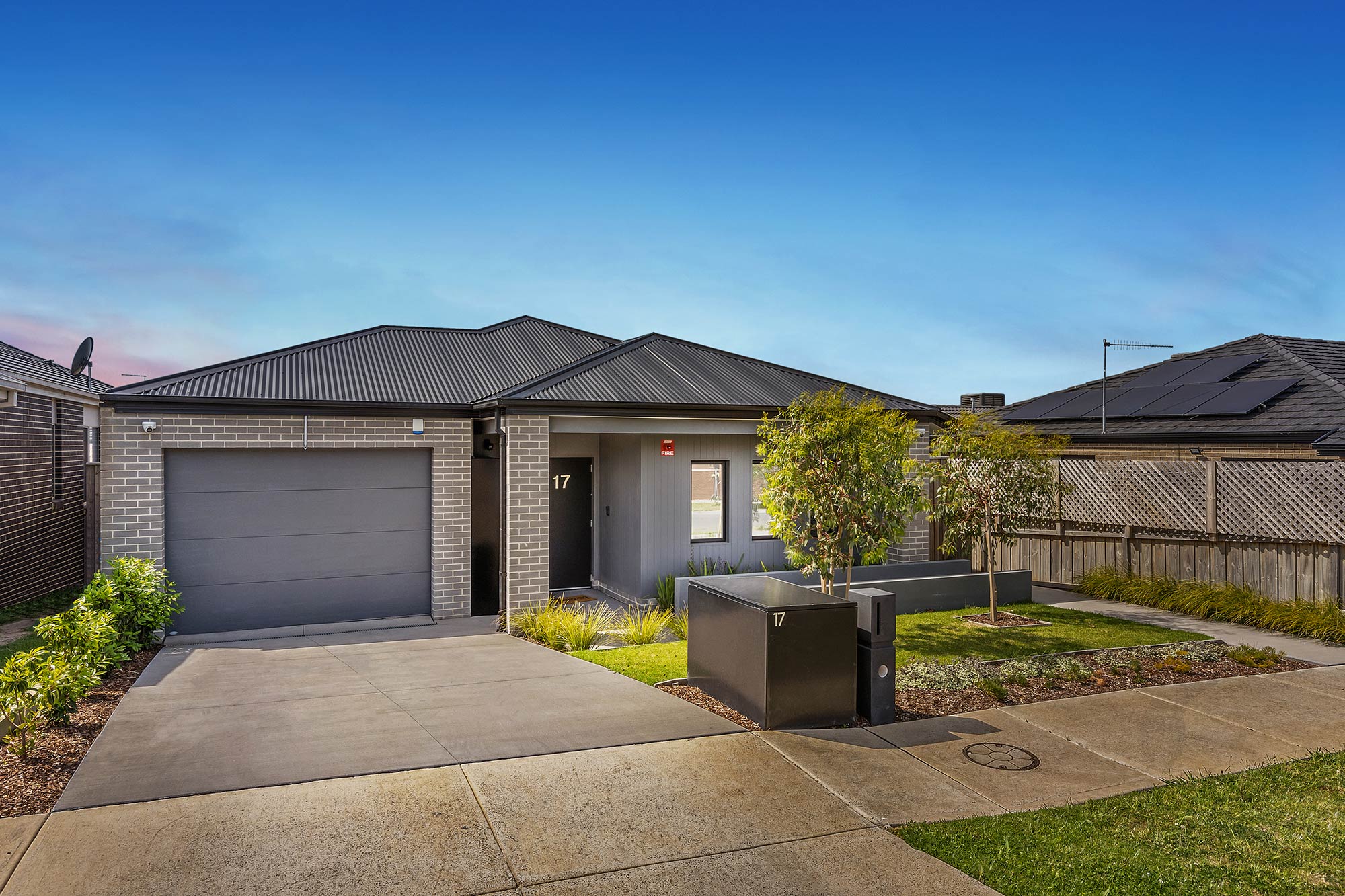 Unique  & contemporary house with Improved Livability features in Clyde North! — Home image 7