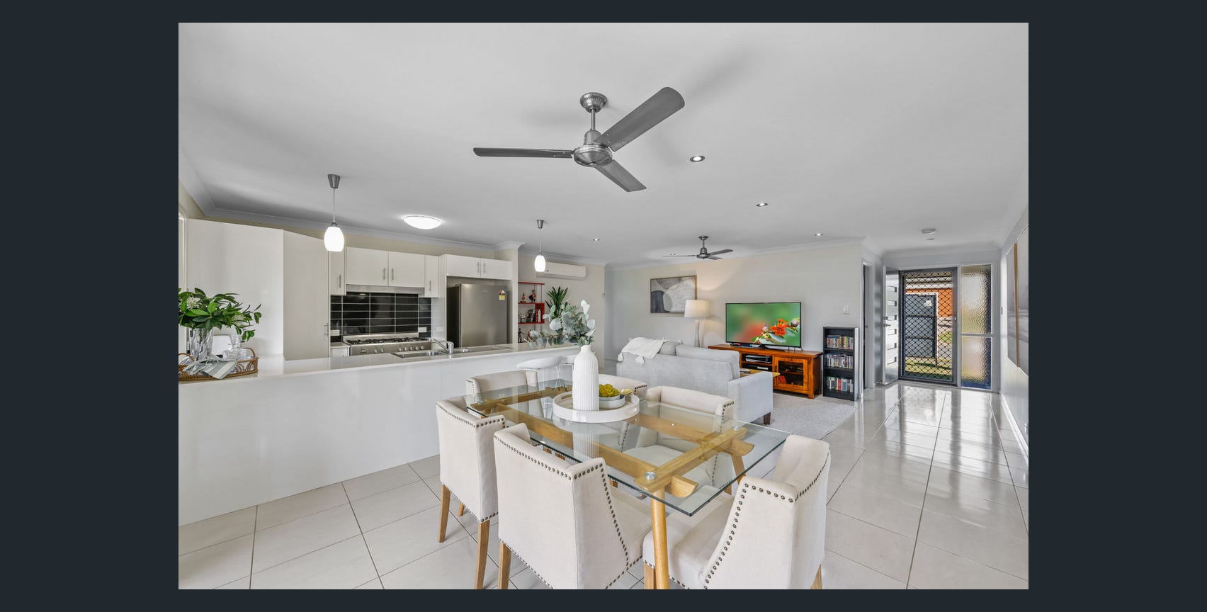 Supported SIL living in Augustine Heights with a generous backyard. — Home image 2