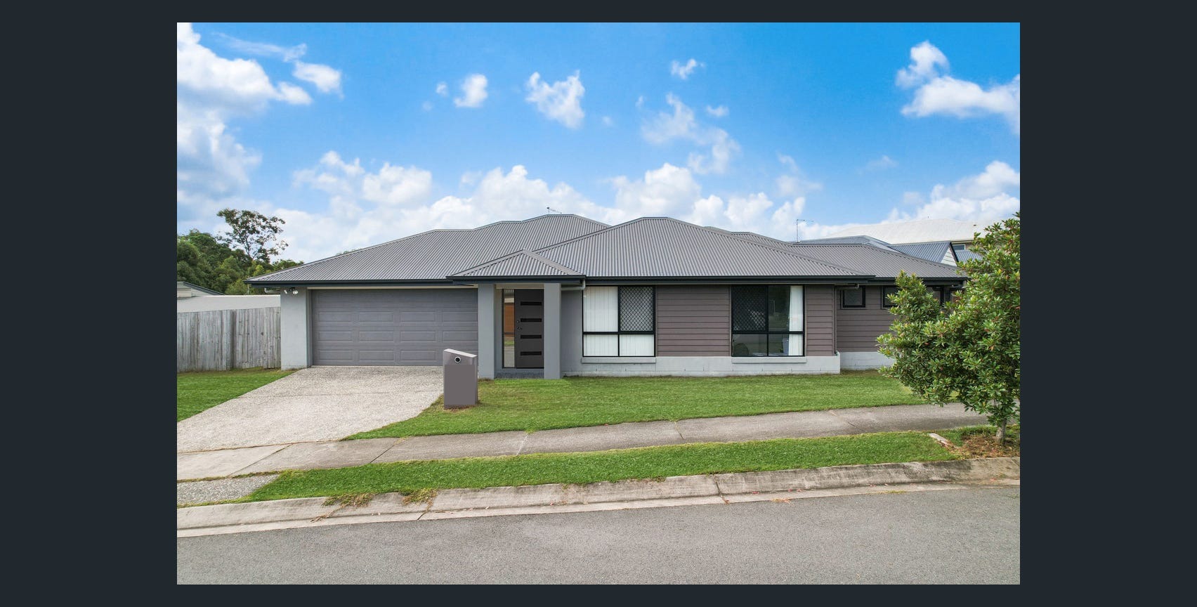 Supported SIL living in Augustine Heights with a generous backyard. — Home image 6