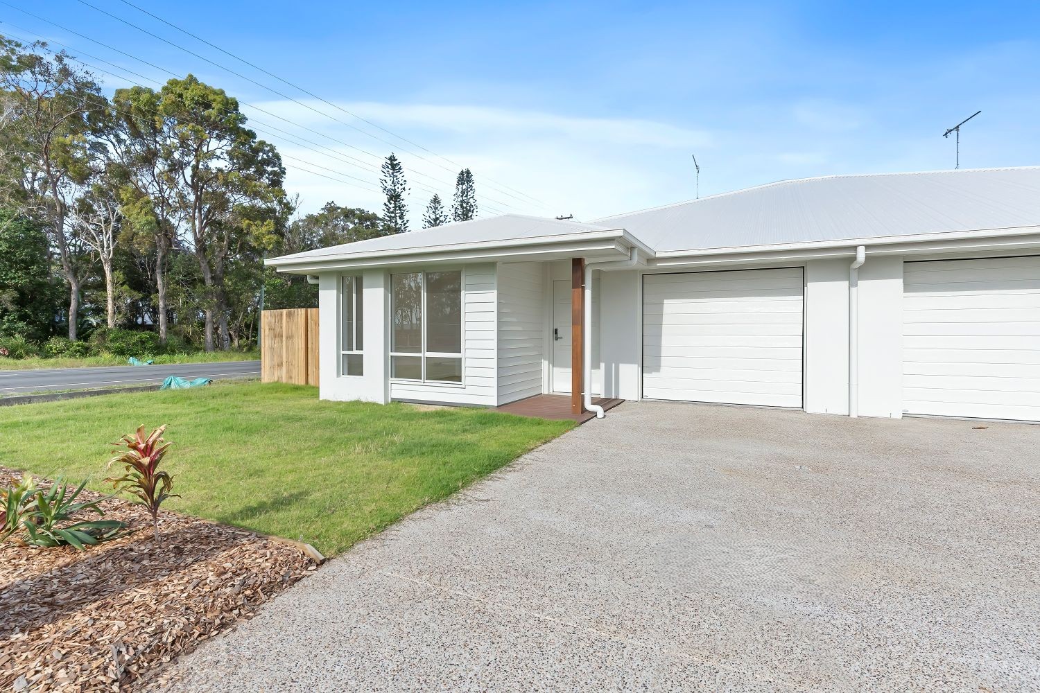 Urangan, Hervey Bay QLD - Robust Duplex (Villa One) — Home image 6