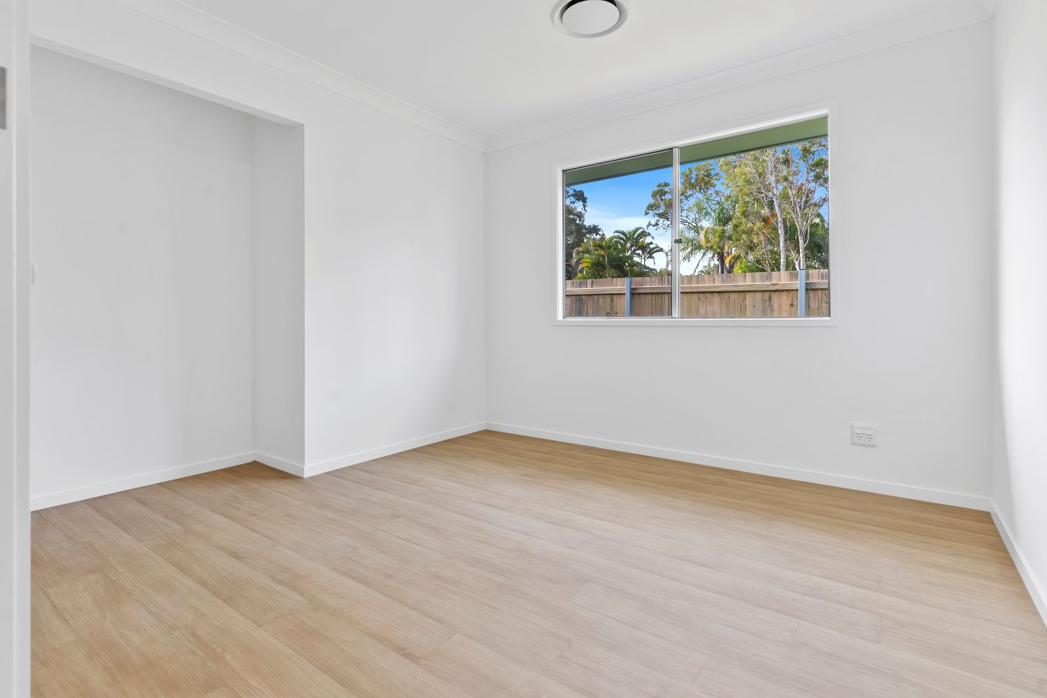 Urangan, Hervey Bay QLD - Robust Duplex (Villa One) — Home image 14