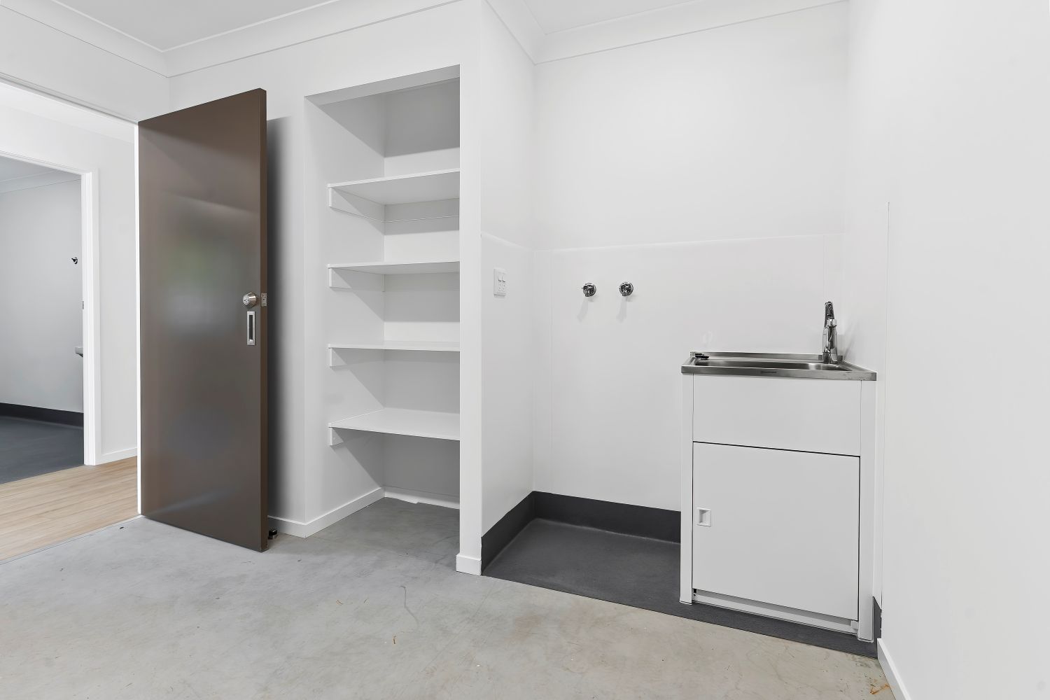 Urangan, Hervey Bay QLD - Robust Duplex (Villa One) — Home image 16