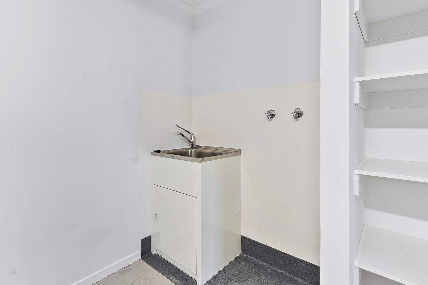 Urangan, Hervey Bay QLD - Robust Duplex (Villa One) — Home image 21