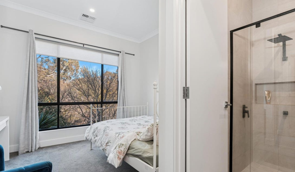 Bellevue Heights, SA - SIL Accommodation — Home image 2