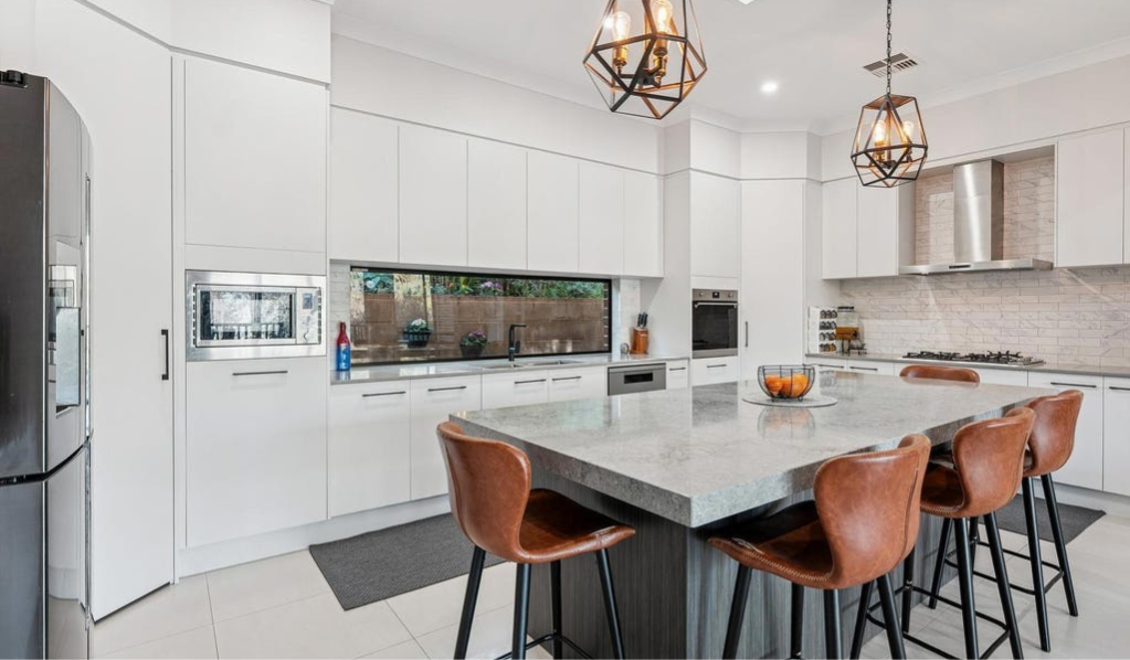 Bellevue Heights, SA - SIL Accommodation — Home image 3
