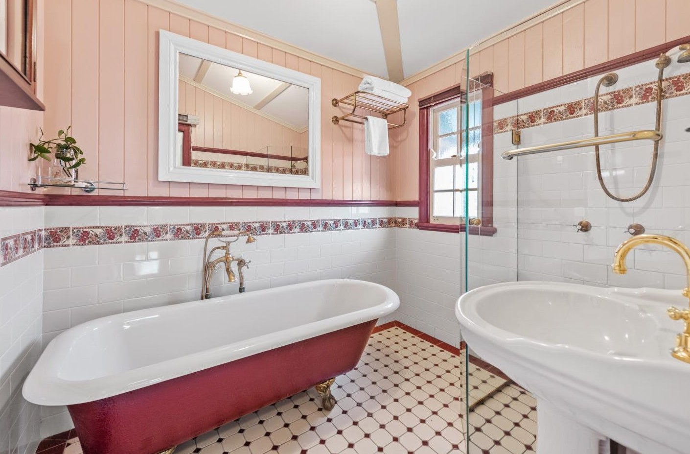 Woolloongabba - STA, MTA, SIL — Home image 7