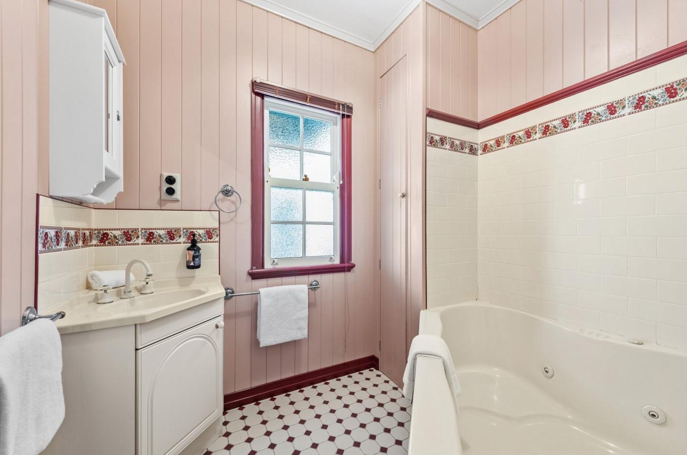 Woolloongabba - STA, MTA, SIL — Home image 11