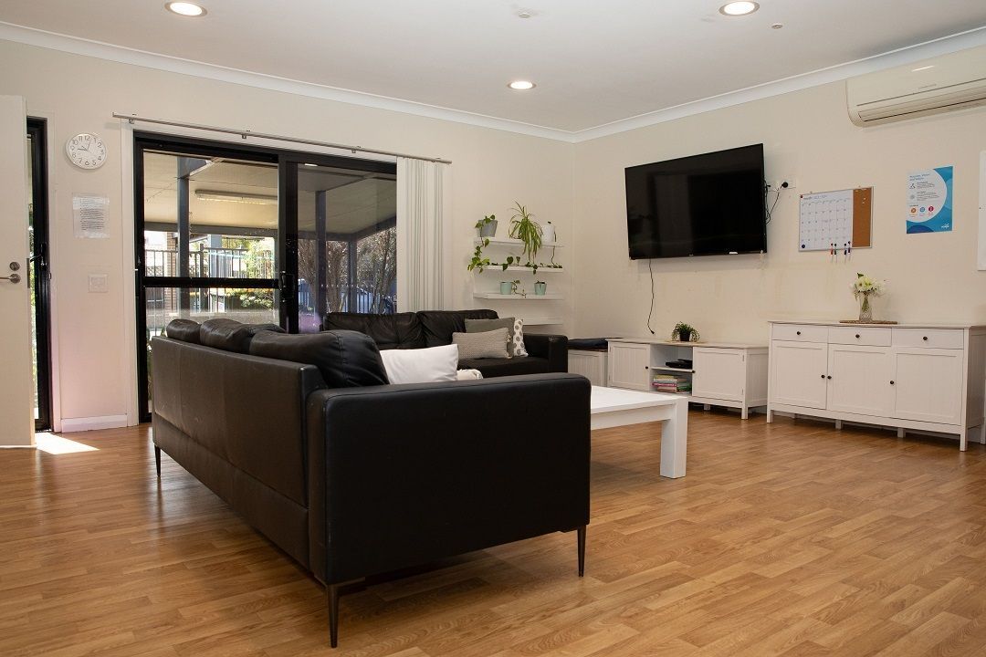 Self-contained villa in perfect location only minutes’ drive to Charlestown — Home image 4