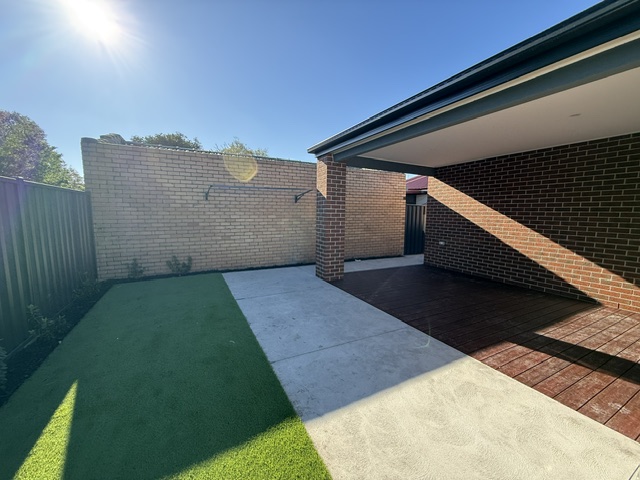 KHARTOUM - West Footscray — Home image 2