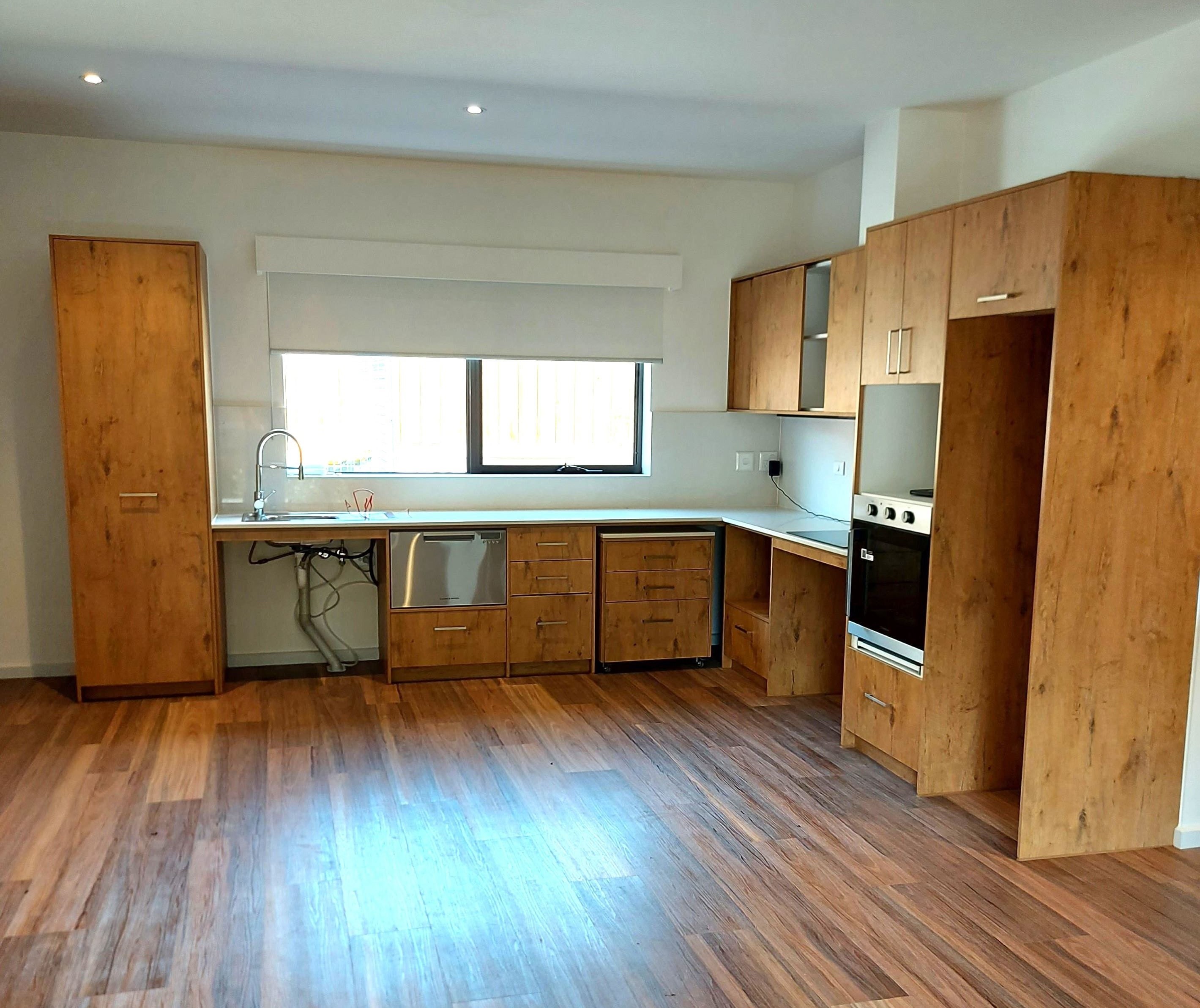 First floor apartment with balcony & free rent period* — Home image 5