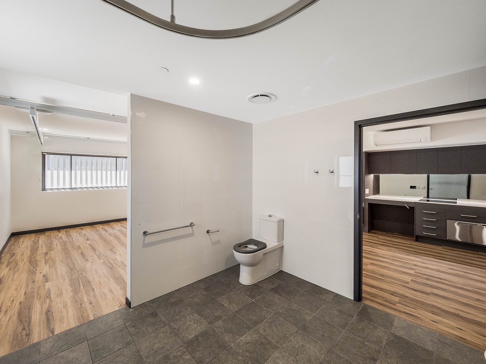 High Physical Support Apartments, Timor Ave, Loganholme — Home image 7