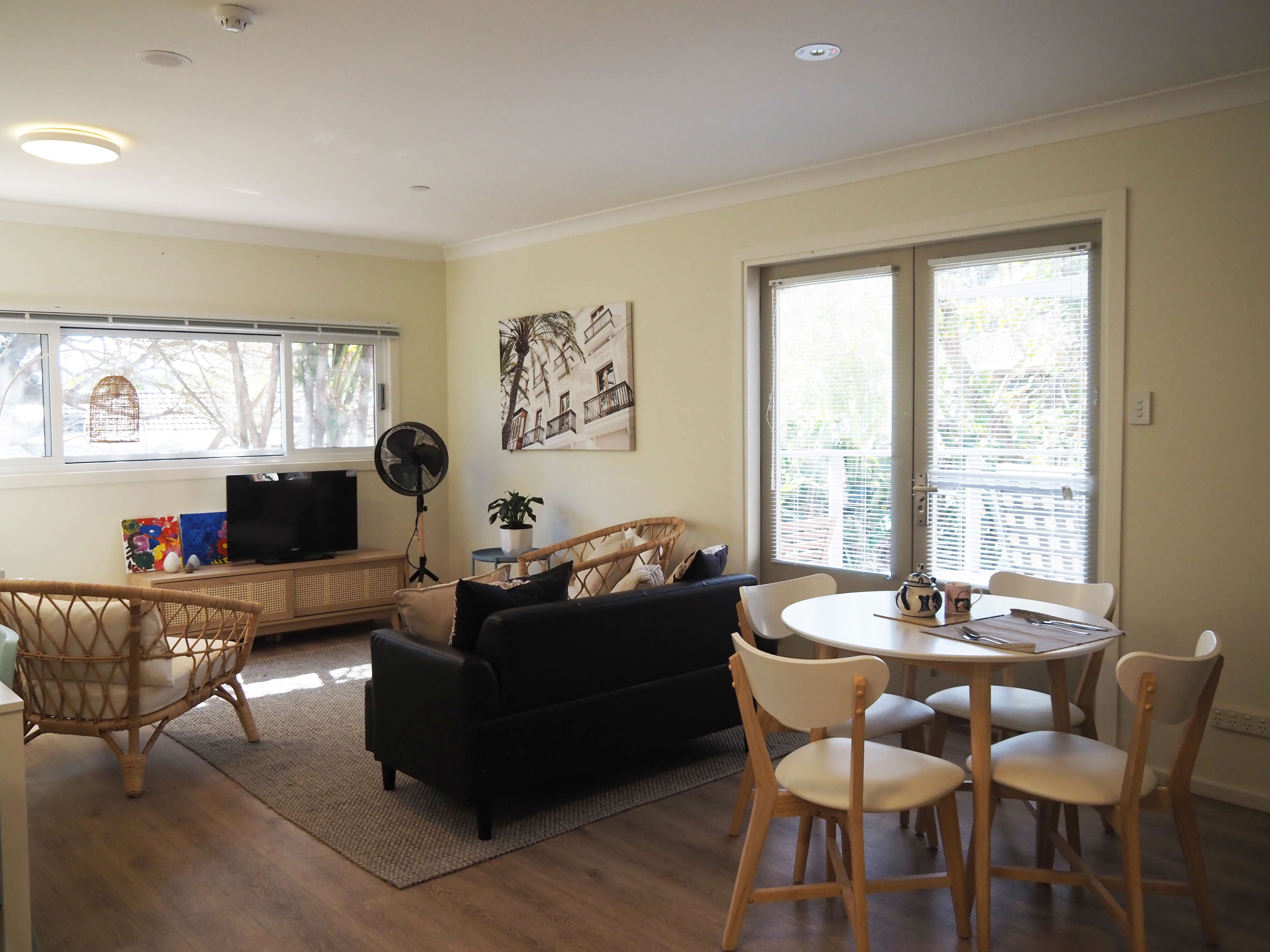 Sunnyfield Horst Home — Home image 5