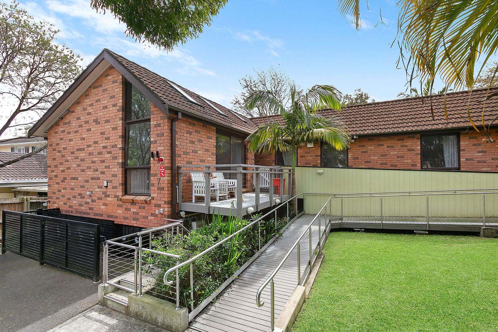 Sunnyfield Horst Home — Home image 6