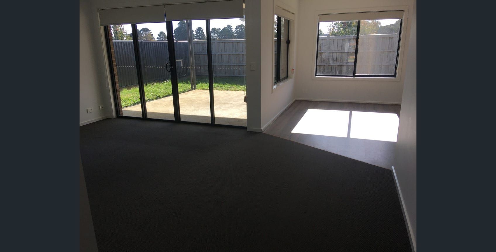 Walking distance to major shopping centre — Home image 7