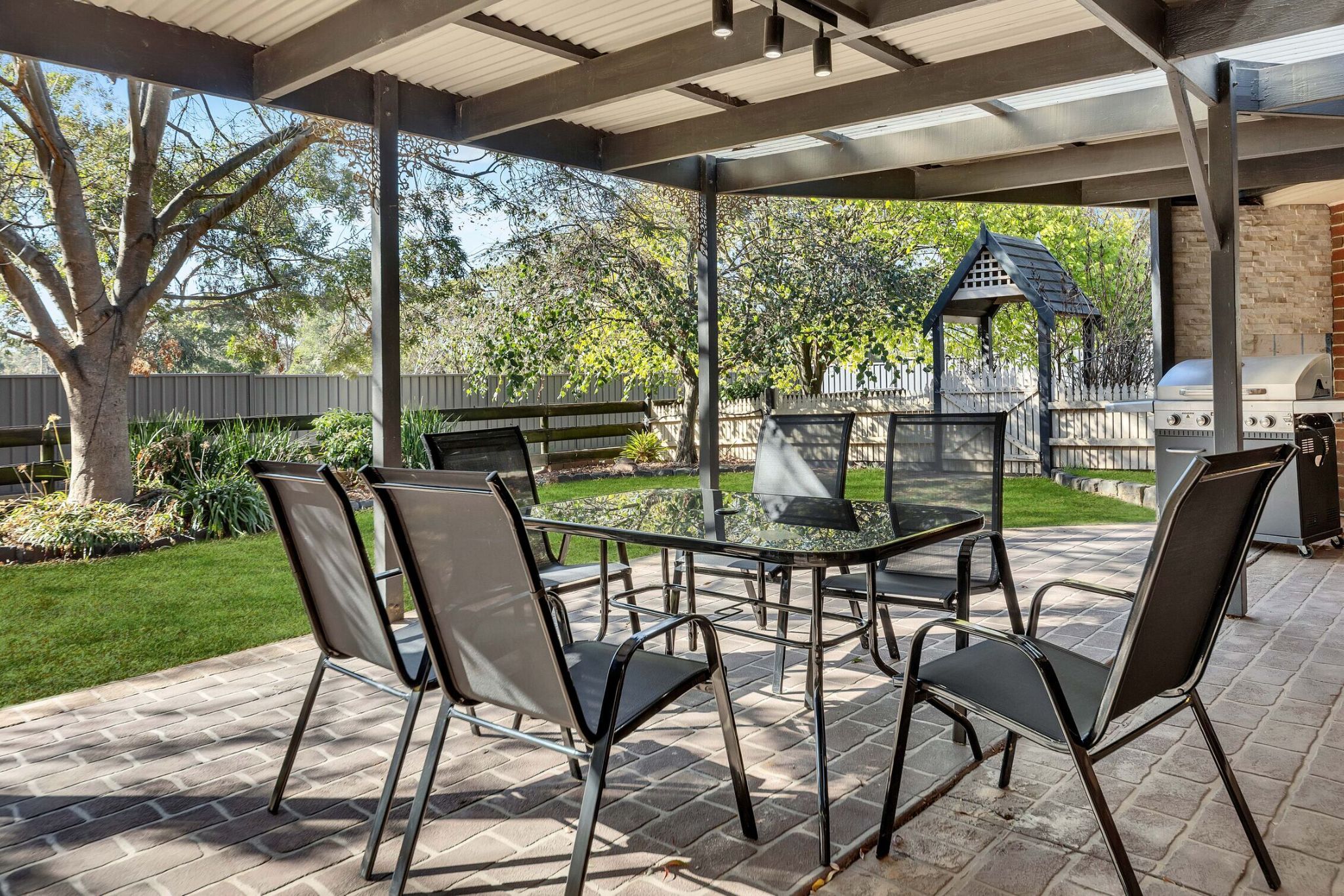 Your Cozy Haven: A Place to Feel Right at Home in Cranbourne South — Home image 10