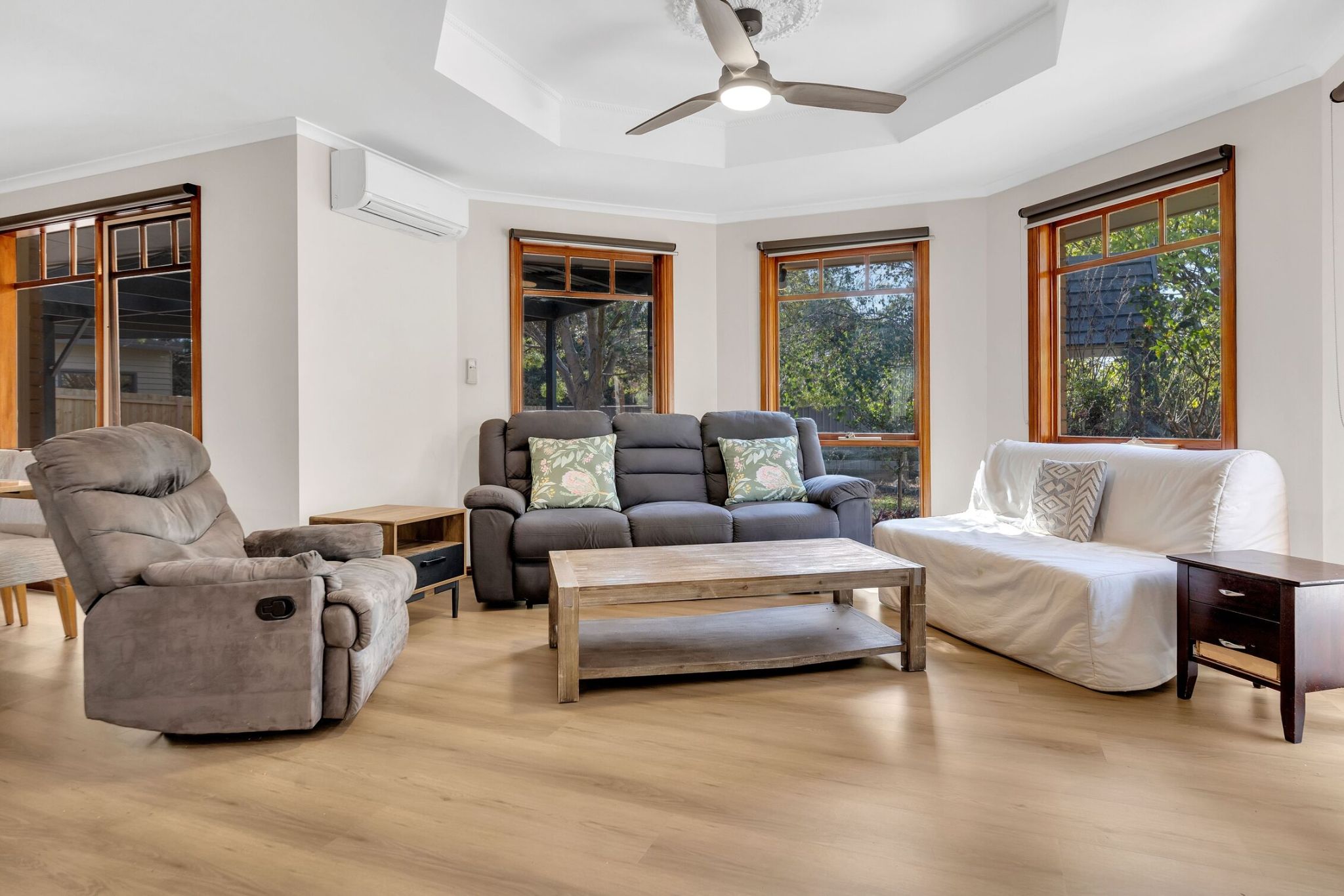 Your Cozy Haven: A Place to Feel Right at Home in Cranbourne South — Home image 13