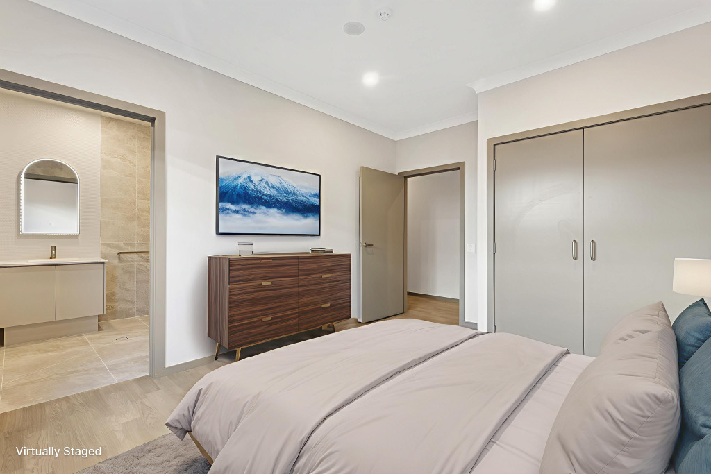 2 Bed Improved Liveability House in Mentone — Home image 5