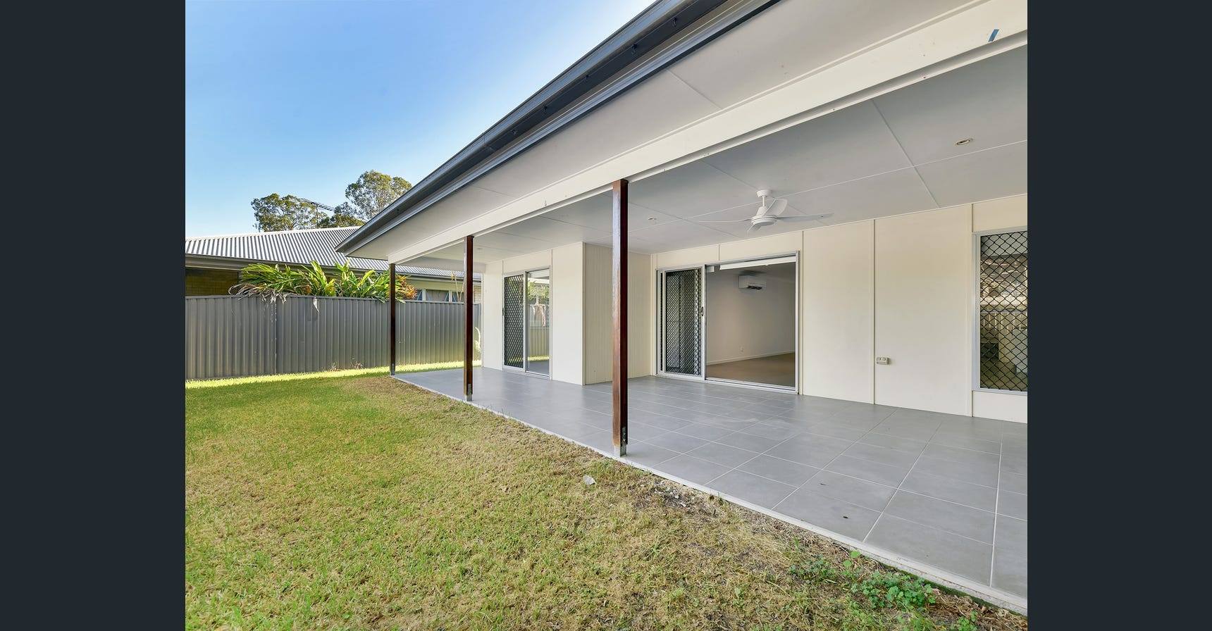 Comfortable Modern SIL Home in Lawnton — Home image 12