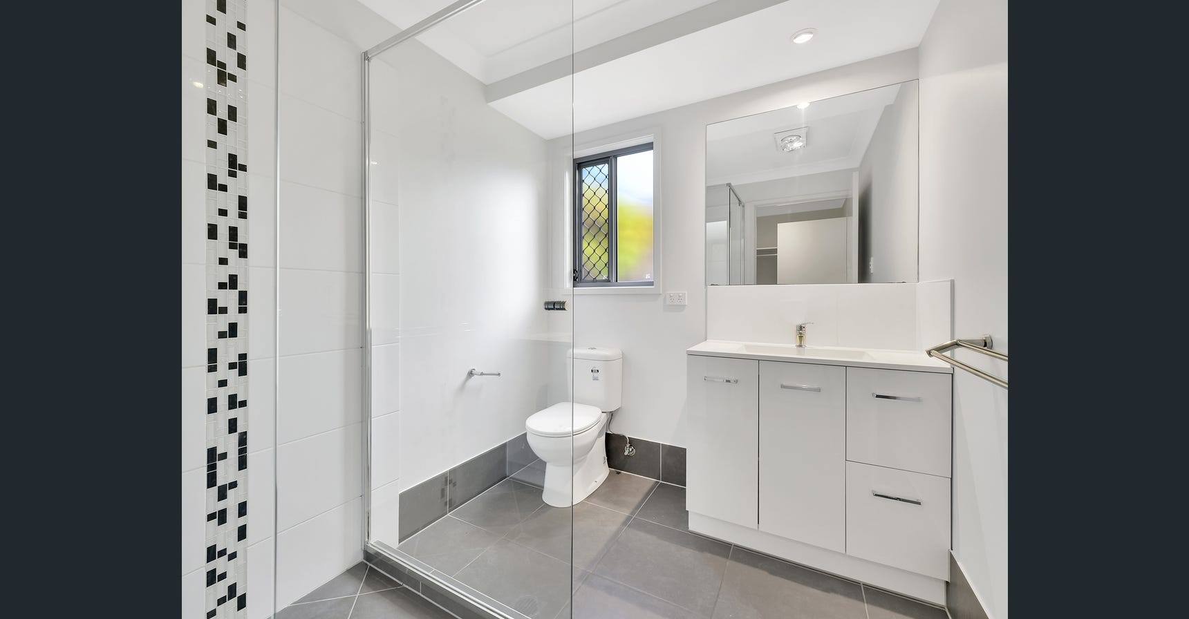 Comfortable Modern SIL Home in Lawnton — Home image 14