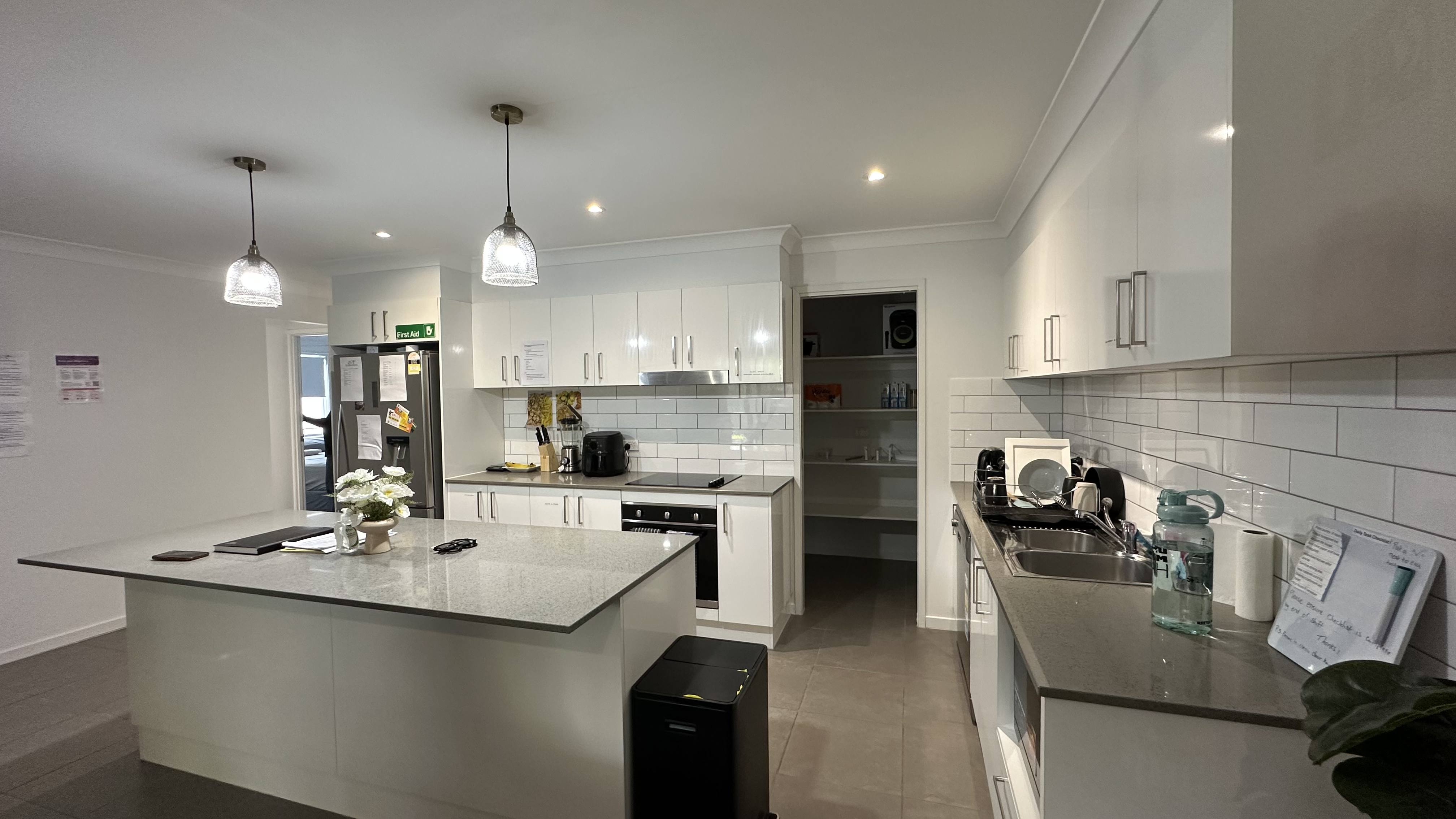Comfortable Modern SIL Home in Lawnton — Home image 15