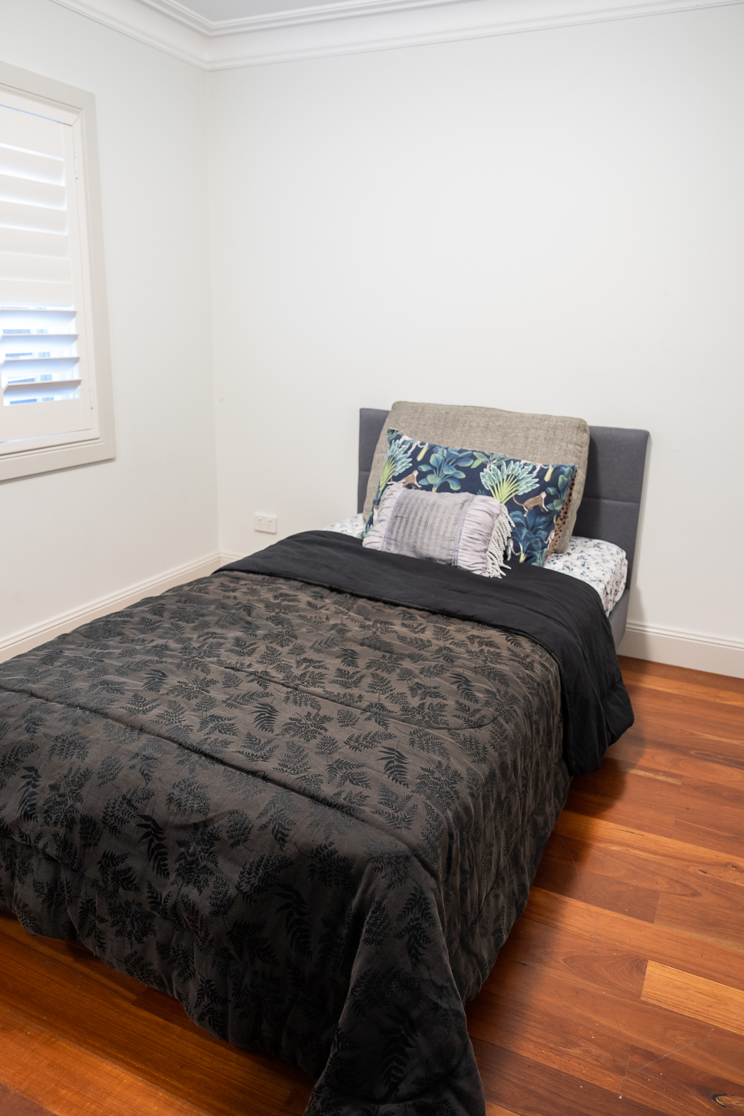 Cosy 4 Bedroom SIL — Home image 2