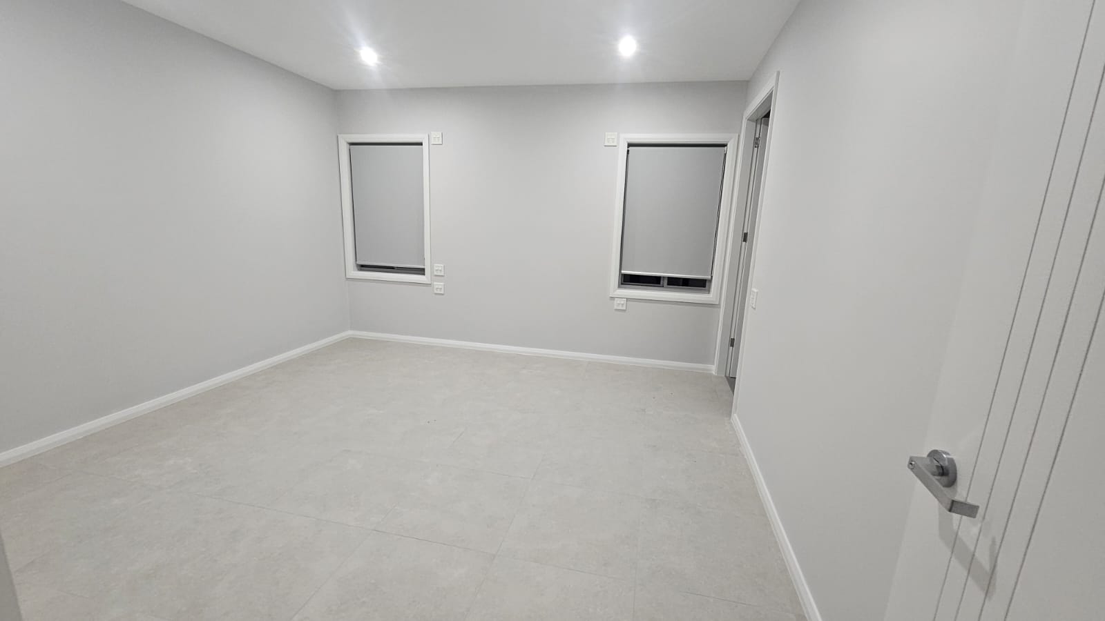 Available Now: 3 Res + OOA Home in Oakville — Home image 7