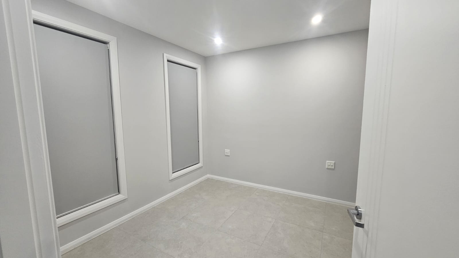Available Now: 3 Res + OOA Home in Oakville — Home image 9