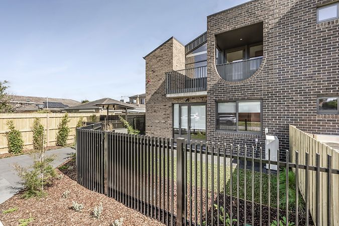 Apartment style living in the heart of Frankston — Home image 5