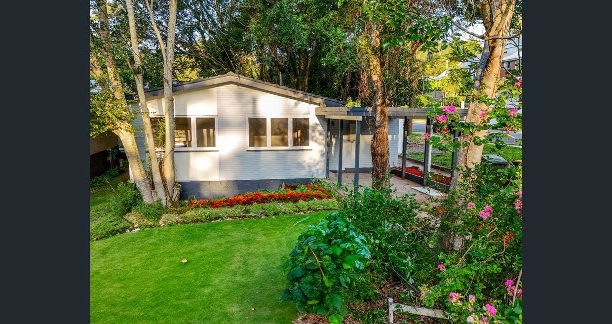 SIL Vacancy – Bright & Modern 3-Bedroom Residence — Home image 2