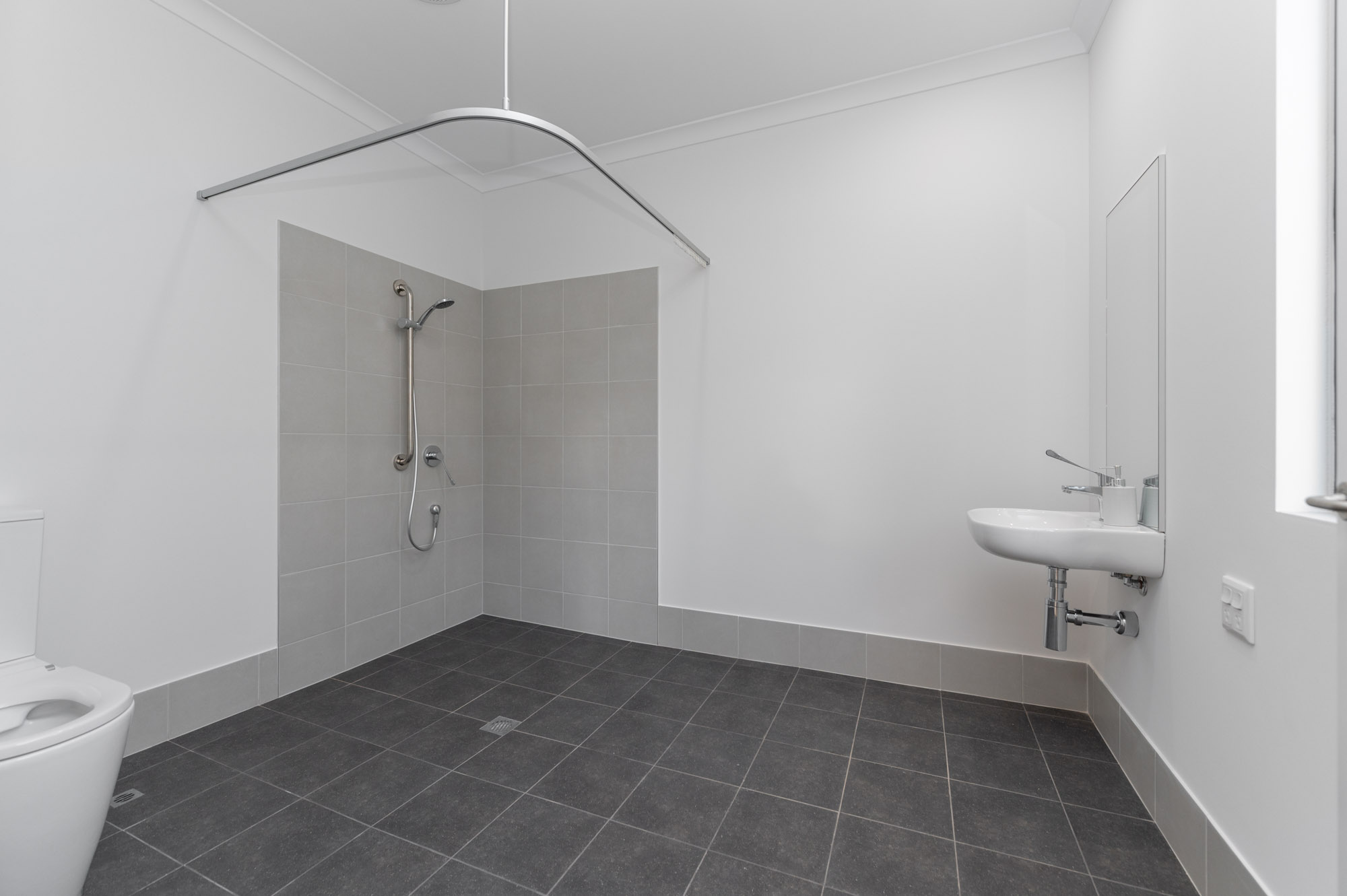 Modern SDA HPS 3 Residence House with OOA for Rent — Home image 15