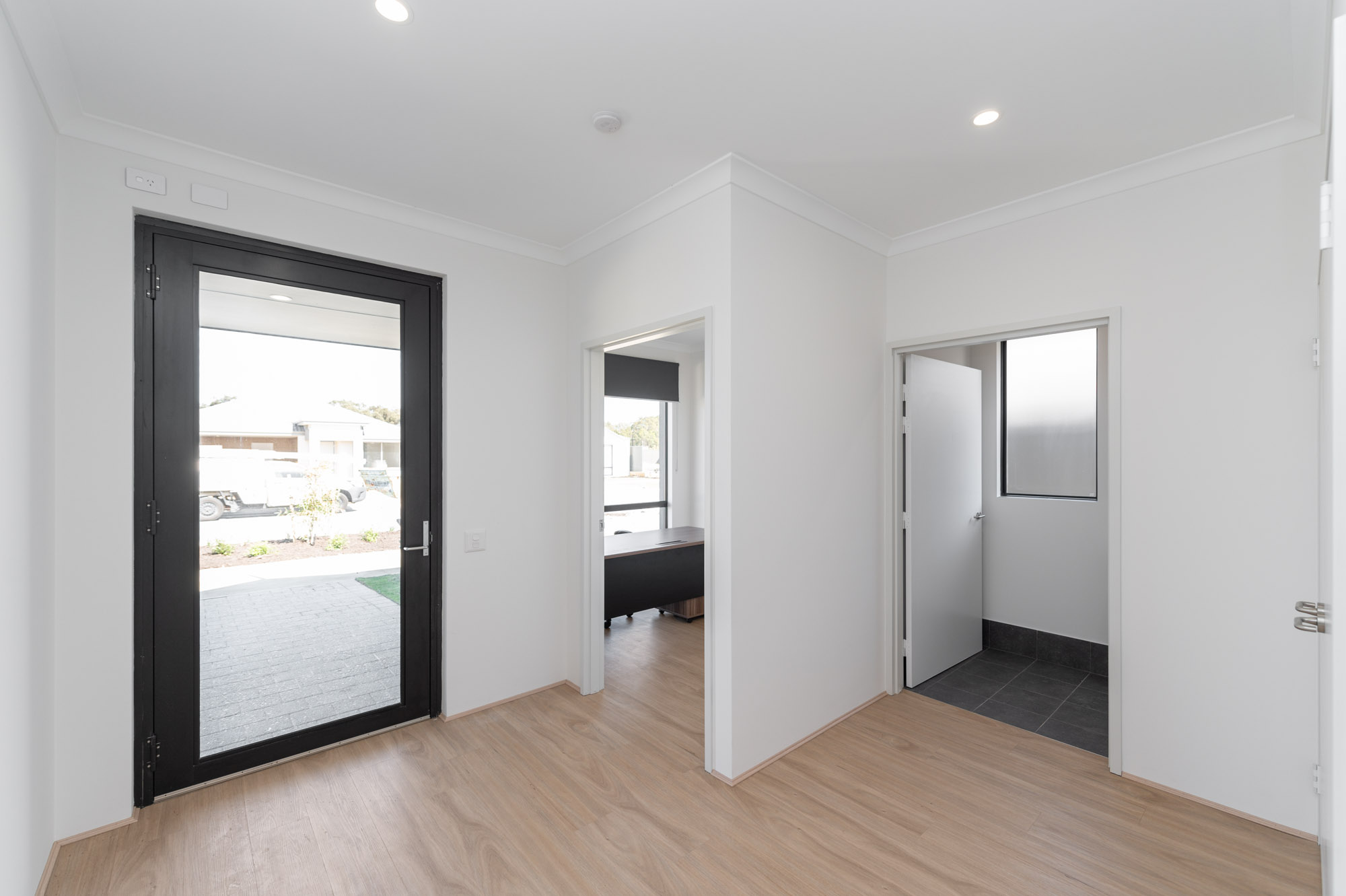 Modern SDA HPS 3 Residence House with OOA for Rent — Home image 3