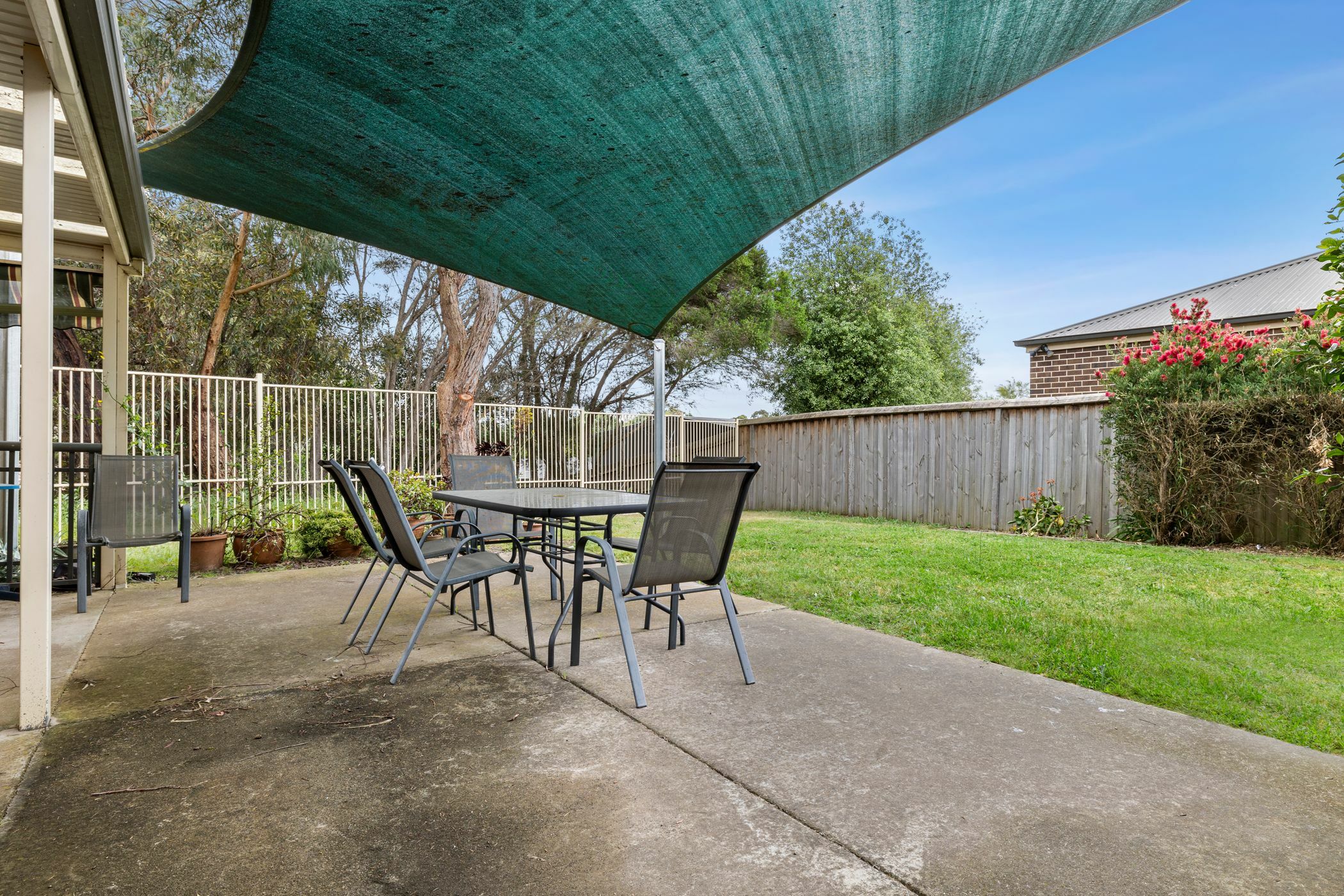 Peaceful lifestyle in tranquil Langwarrin — Home image 7