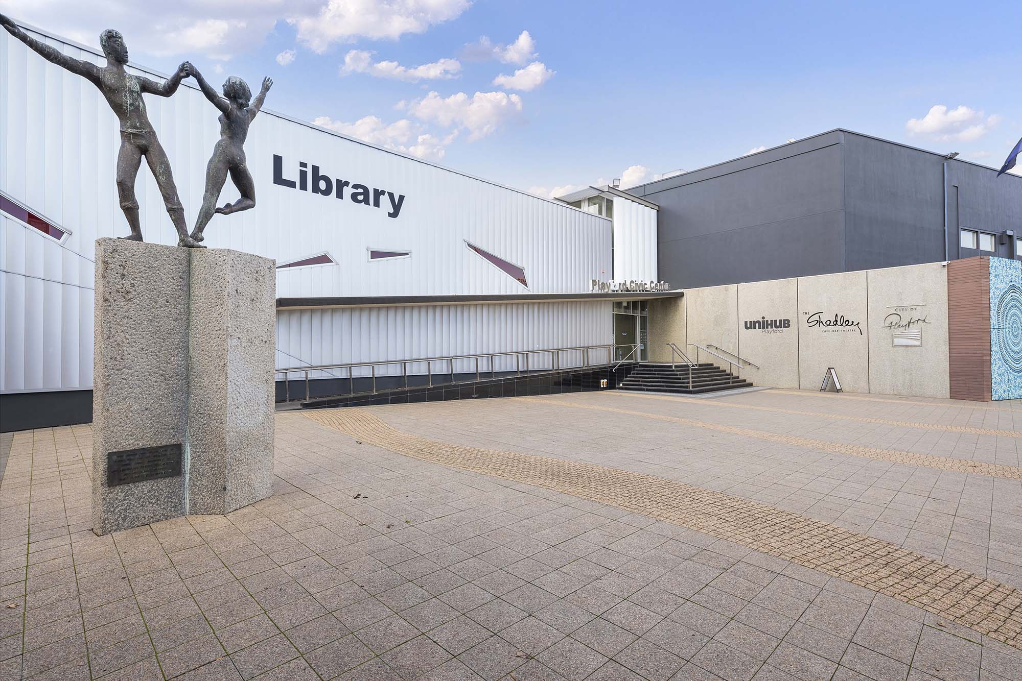 Ideal location for community access — Home image 20