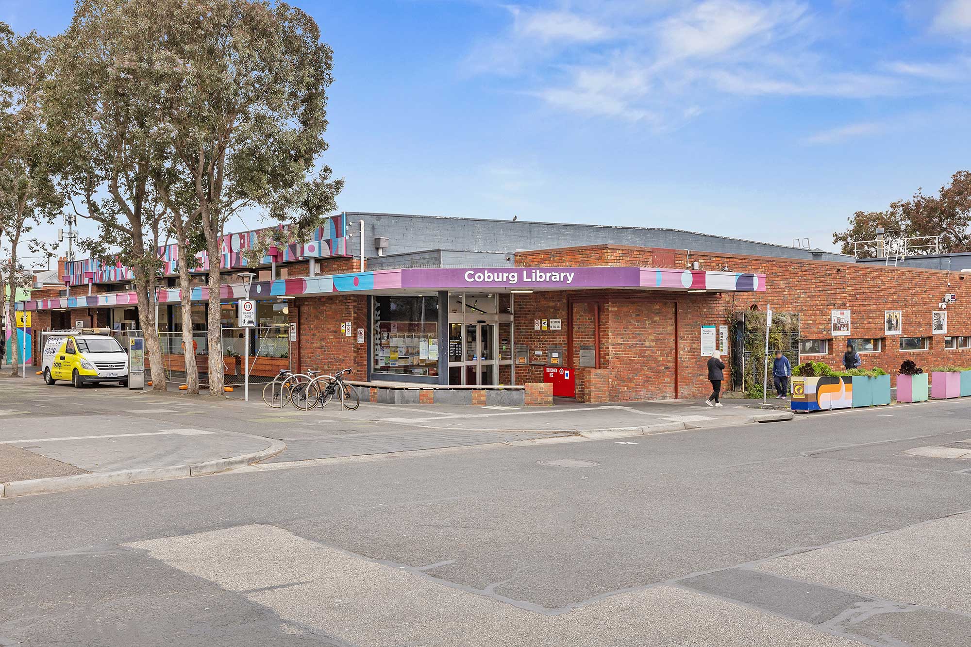 Modern 2 Bed High Physical Support House in lively Pascoe Vale South! — Home image 5