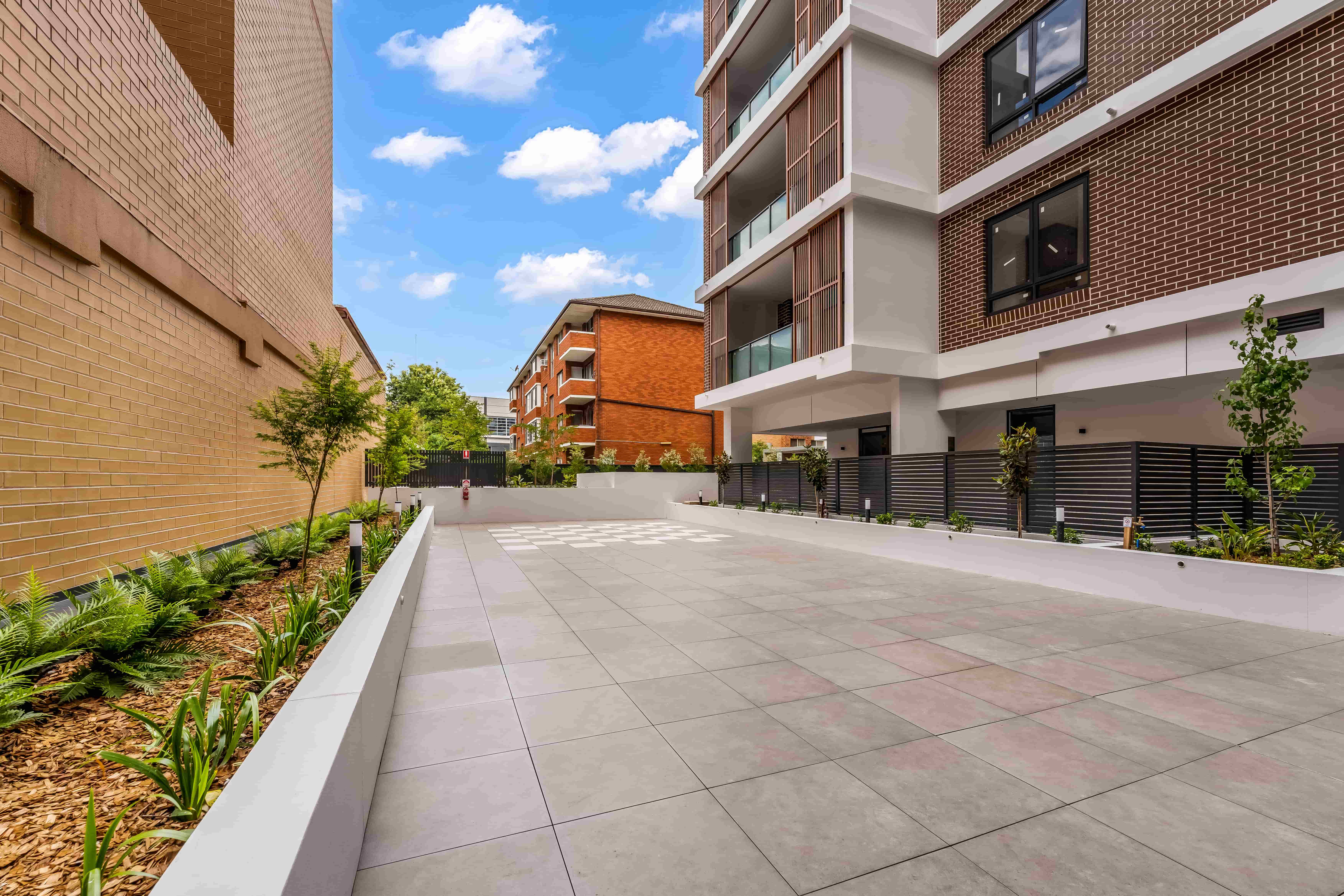 Prime location: HPS 1& 2-Bedroom SDA apartments in Liverpool — Home image 5