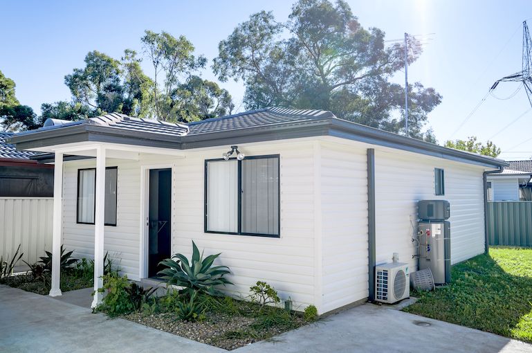 2 Bedroom Granny Flat with spacious living area — Home image 3