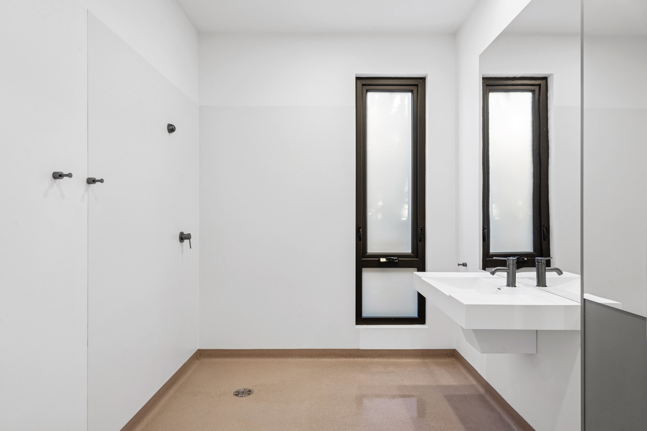 2 Bedroom Shared Home, Warrnambool — Home image 3