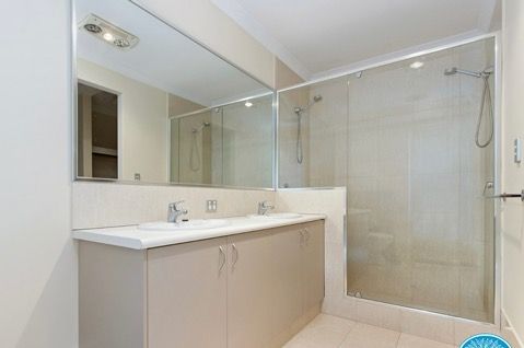 Spacious 5-Bedroom Home in Baldivis – Ideal for 4 Residents — Home image 4