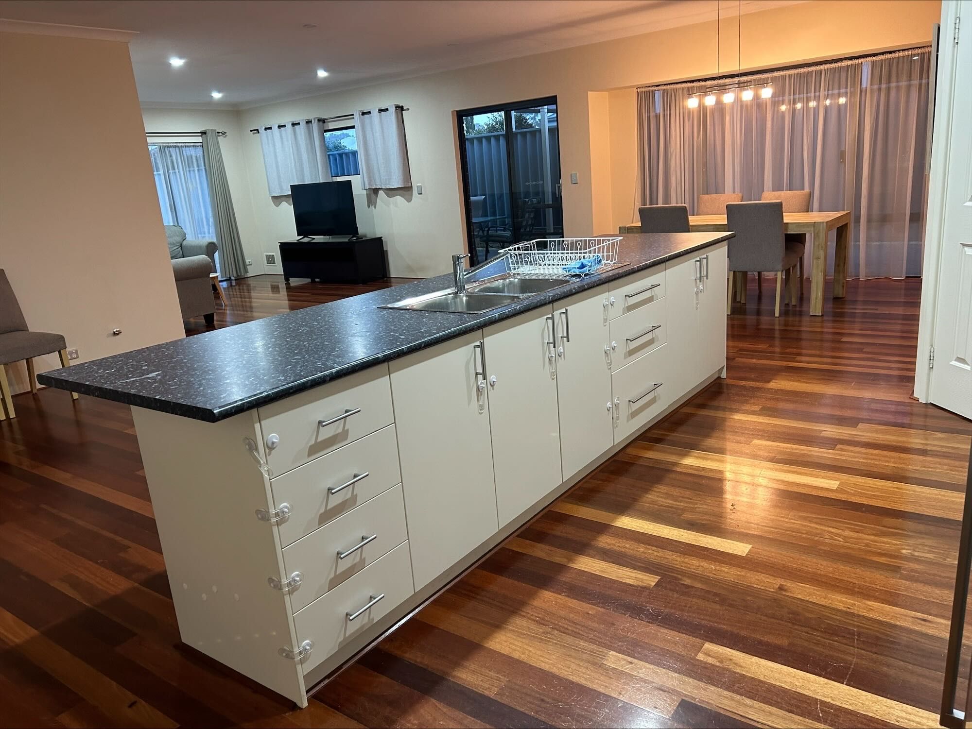 Spacious 5-Bedroom Home in Baldivis – Ideal for 4 Residents — Home image 9