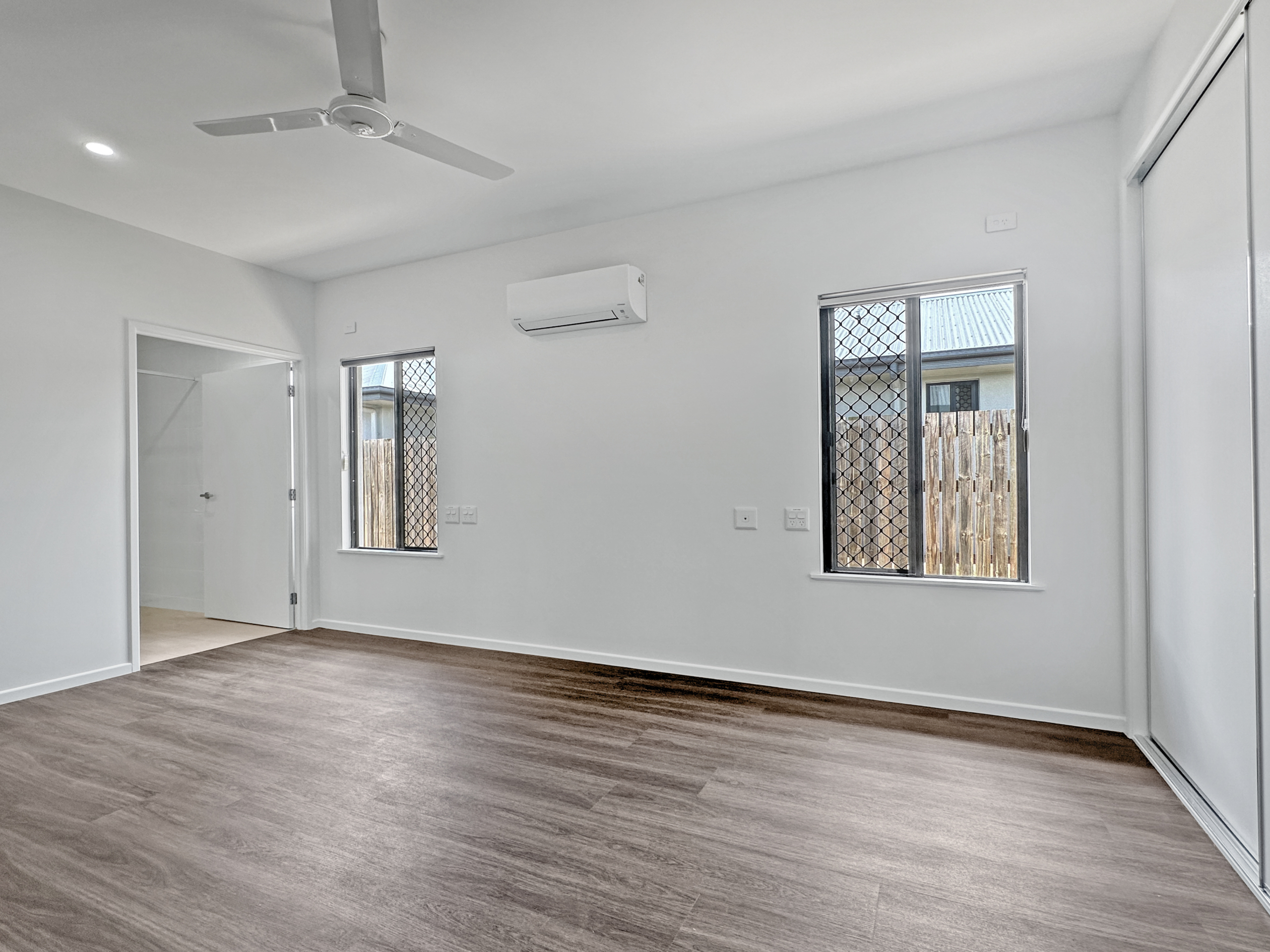 Mount Low, Townsville QLD - High Physical Support House — Home image 12