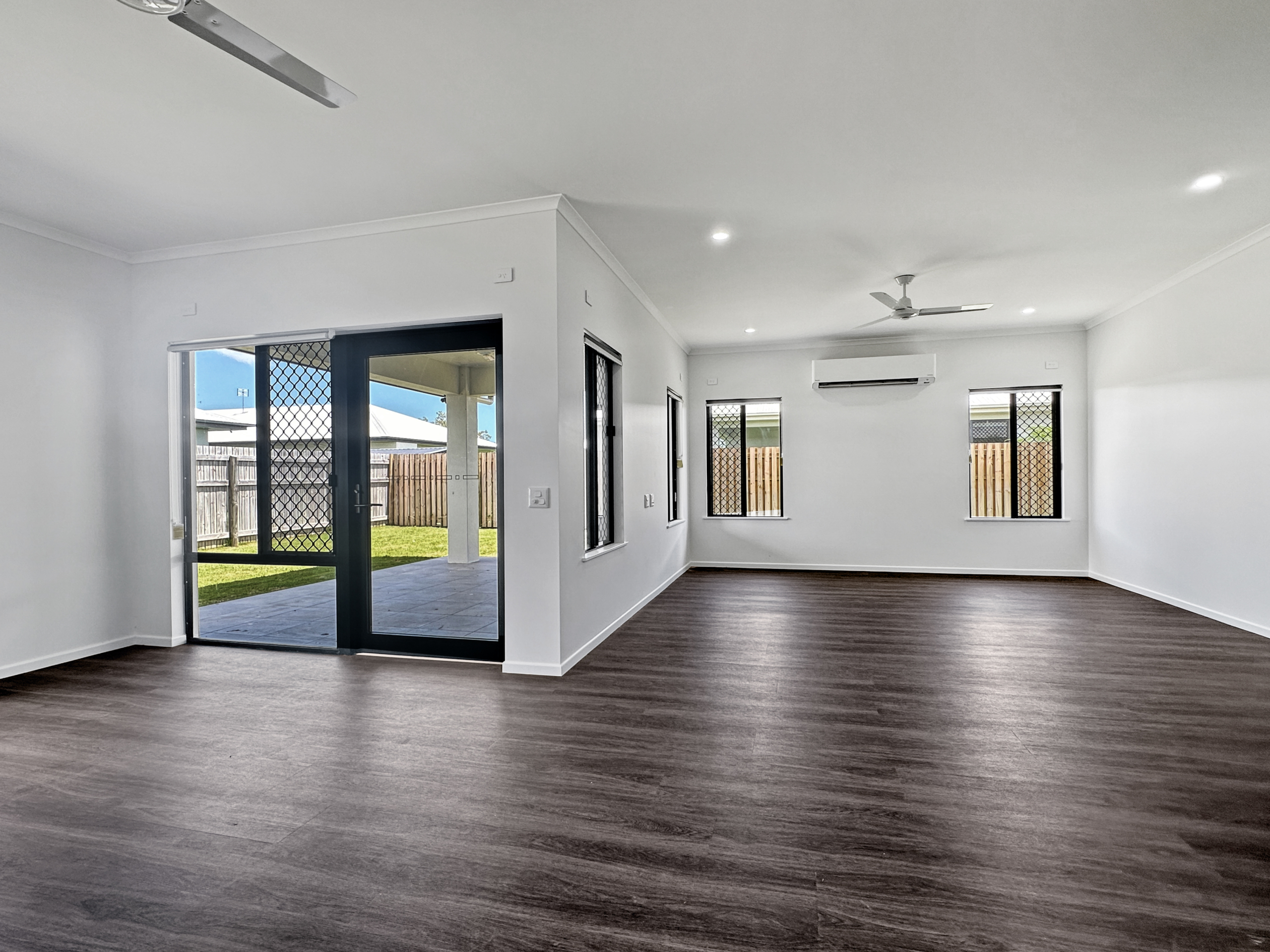 Mount Low, Townsville QLD - High Physical Support House — Home image 20
