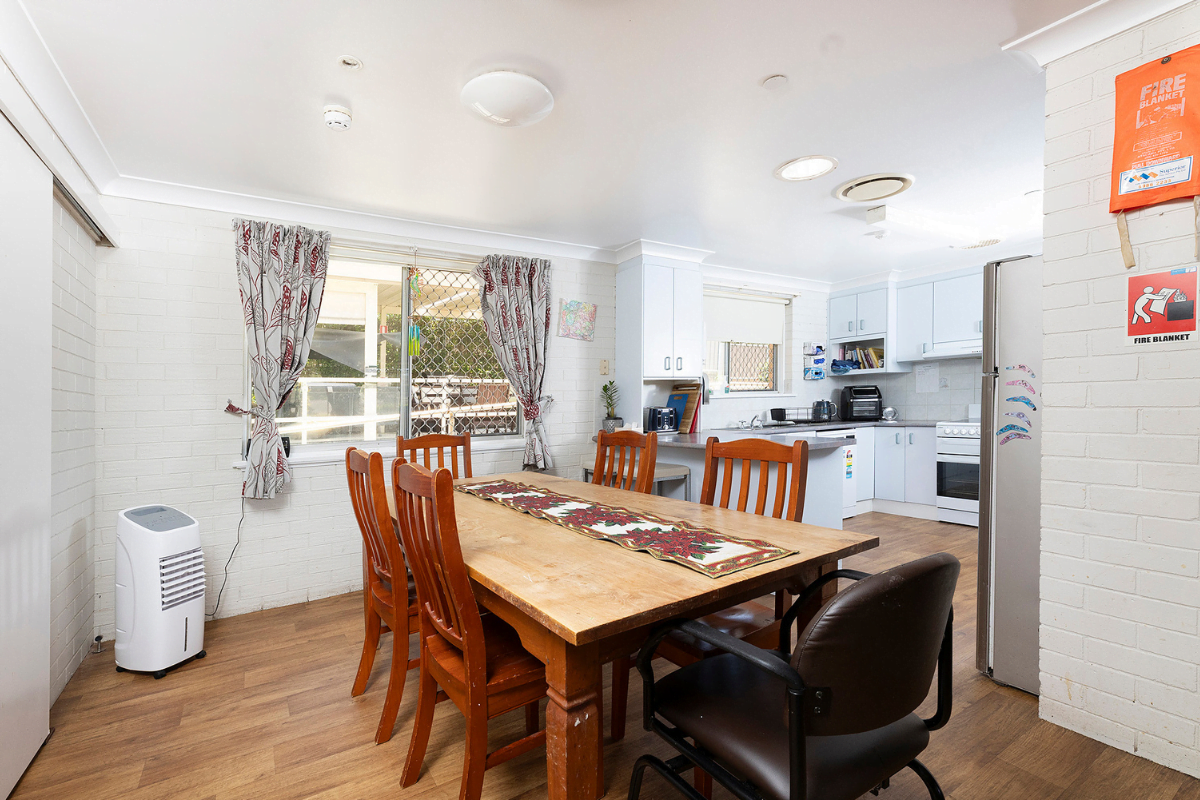 A well presented SIL home, close to all town amenities and the beach — Home image 4