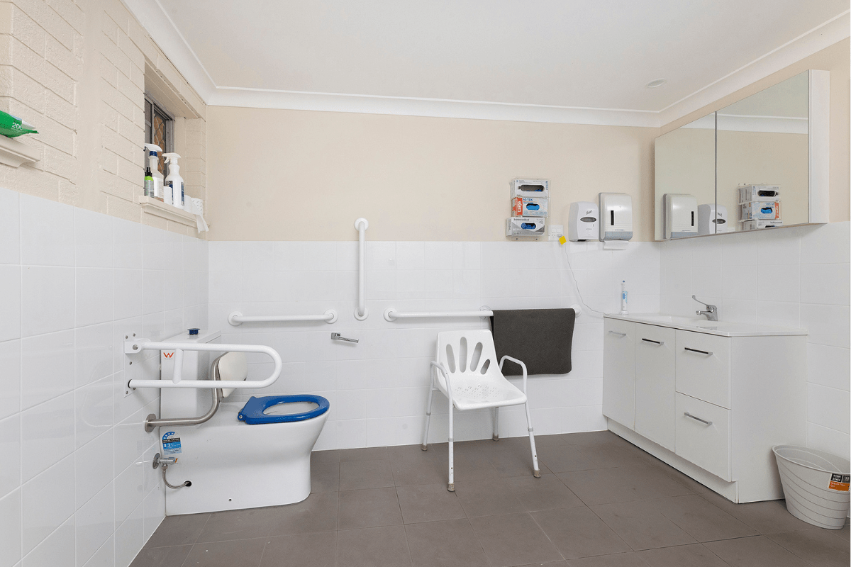 A well presented SIL home, close to all town amenities and the beach — Home image 7