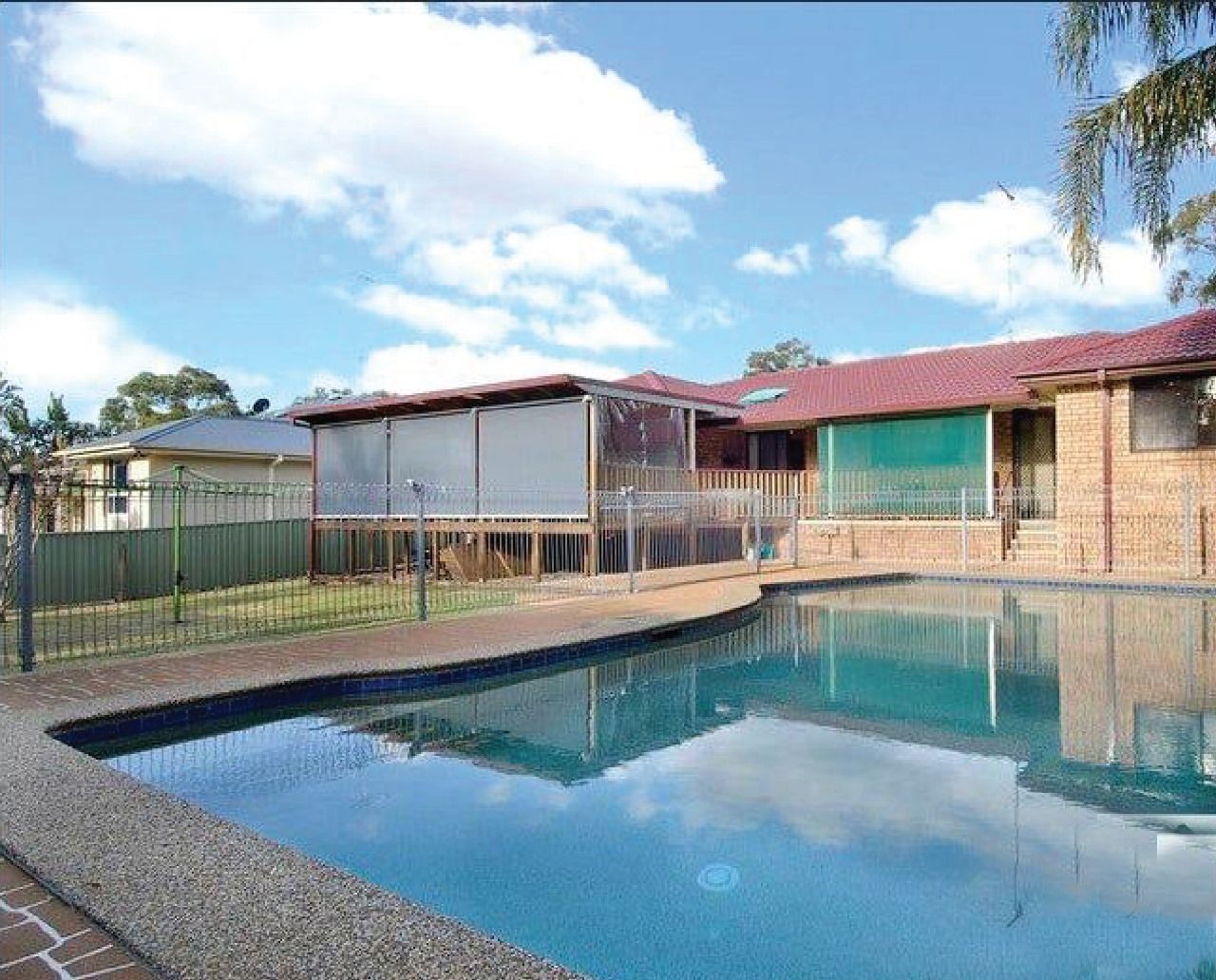 GREAT ENTERTAINING HOME WITH POOL — Home image 4