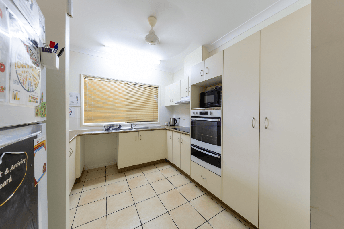 Discover this warm and welcoming home in Douglas Queensland — Home image 3