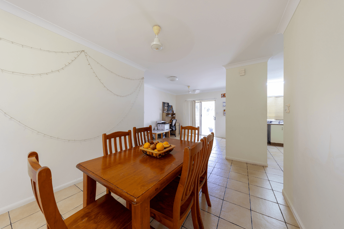 Discover this warm and welcoming home in Douglas Queensland — Home image 6