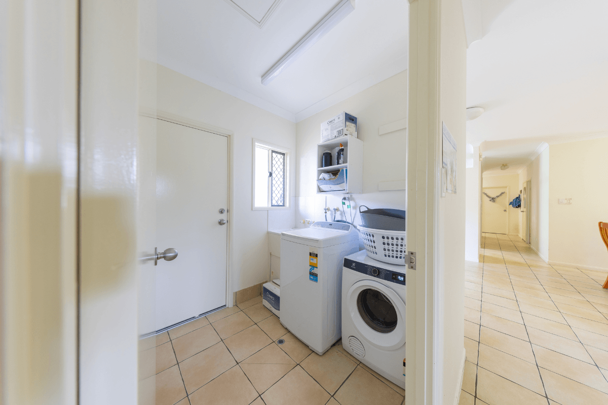 Discover this warm and welcoming home in Douglas Queensland — Home image 11