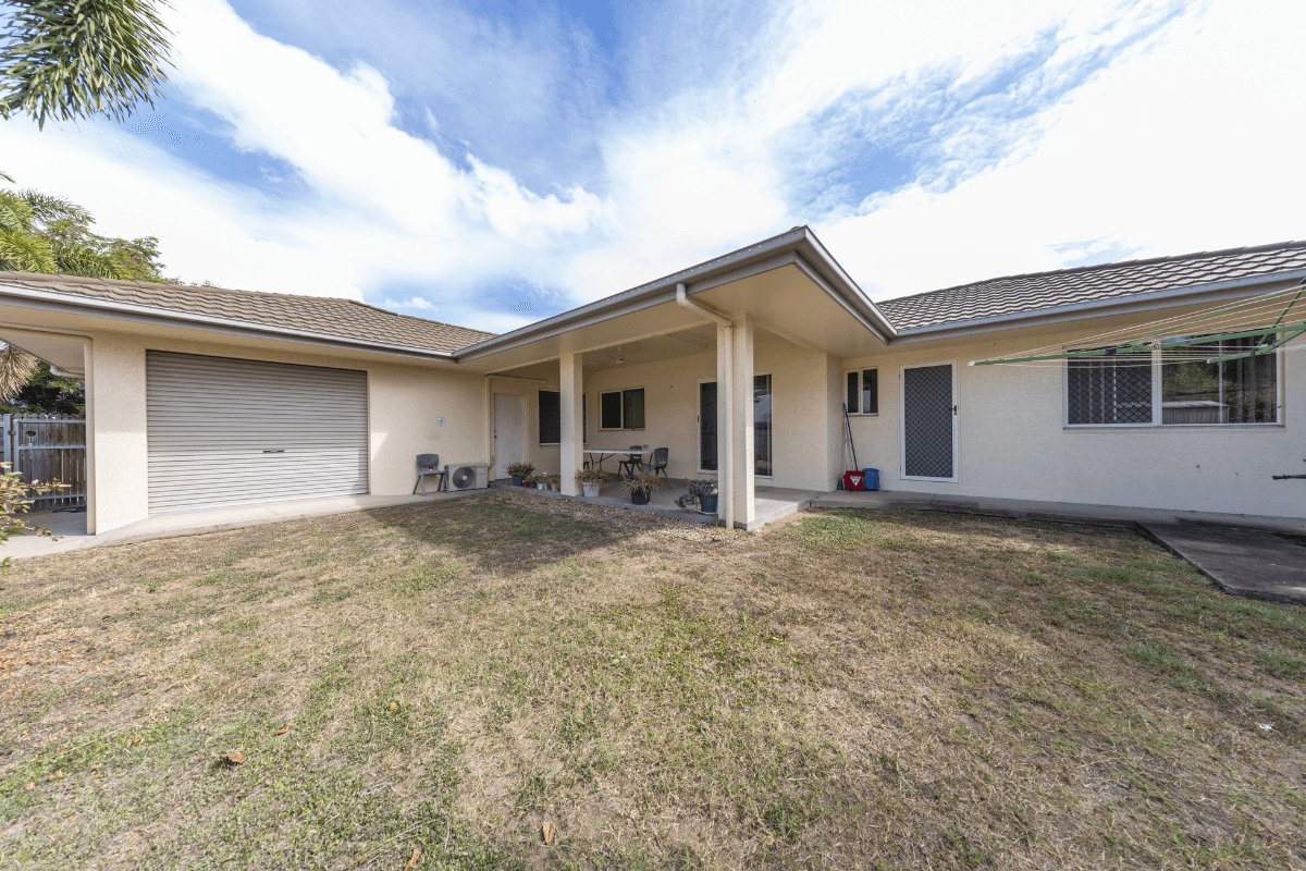 Discover this warm and welcoming home in Douglas Queensland — Home image 12